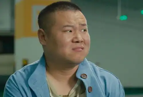 德云社摊上事儿了岳云鹏拉踩贾玲引众怒,郭德纲这次也保不了他
