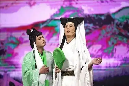 2d版羞羞的铁拳影院热映中︱艾伦得多了解女人才能演成这样
