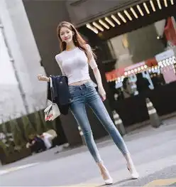 搞笑gif趣图哥们,你老妈看到你这么妖娆,内心是崩溃的
