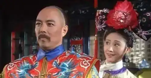 小燕子到死不知,为什么紫薇令妃会远离她,亲近知画

