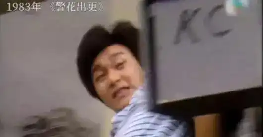 曾为一句台词向导演下跪,死跑龙套的周星驰还经历过什么
