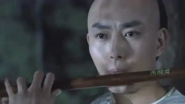 那些穿帮镜头,不细心看真是想不到,但是看到就很好笑
