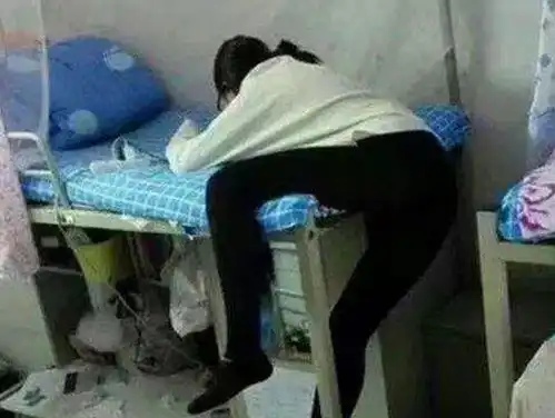 轻松一刻今天闺蜜好心提醒我,千万不要年纪轻轻就结婚
