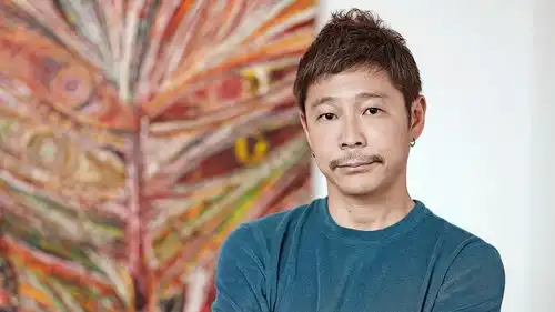 日本知名富豪前泽友作和刚力彩芽才分手就搞在线征婚
