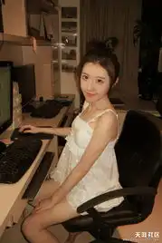 揭秘美女女扮男装的全过程

