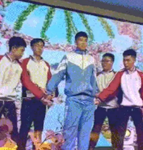 搞笑gif趣图当变身新郎的那一刻,我被帅哭了
