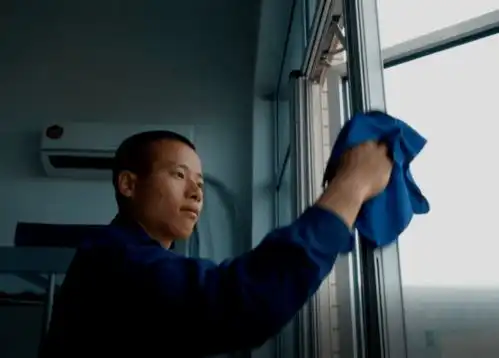 消防员的职业病又犯了,拦都拦不住
