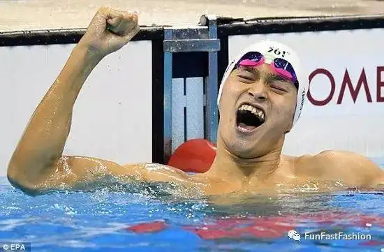 你脸上的什么部位,比发型还重要10倍
