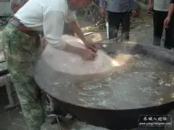 小时候很喜欢看杀猪的全过程
