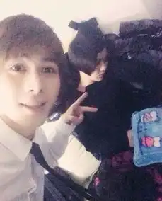 睡美人or搞笑明星睡姿都这么可爱
