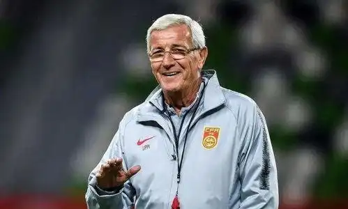72岁世界级名帅点名大赞中国天才直言其成长迅速能成为国足核心
