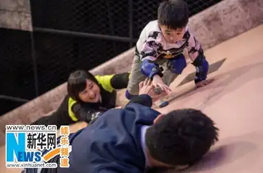 杨阳洋变身小硬汉勇闯密室杨威搞笑不输谐星图
