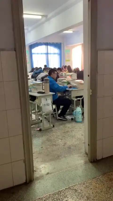 整个班级唯一一个看破红尘的同学
