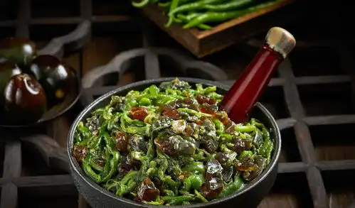 有趣的灵魂在这里,馋辣侠的美食制作记湘菜名作擂椒皮蛋
