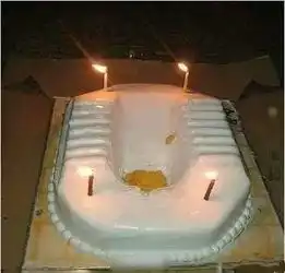 恶搞笑生日蛋糕,实在没法忍了
