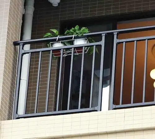 阳台护栏特点分析
