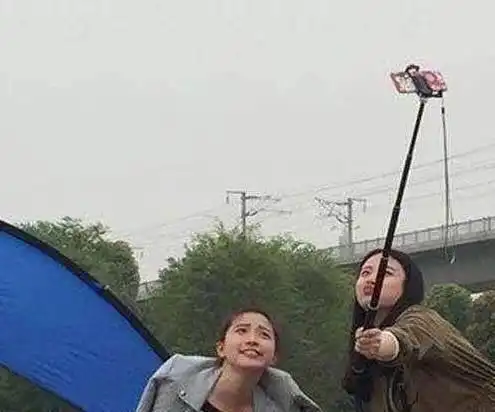 搞笑图片幽默段子笑话美女,你修图的技术实在是太厉害了
