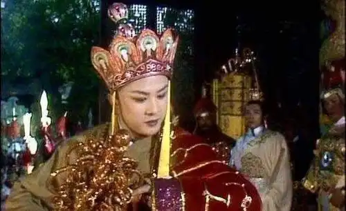 西游记中观音菩萨送唐僧的袈裟妙用众多,为何唐僧却很少穿
