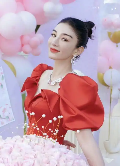 5位离婚后事业如日中天的女星,杨幂佟丽娅上榜,最后逆行最成功
