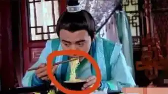 影视剧中搞笑穿帮镜头,张张亮点,第一张图我笑出声
