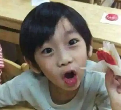 有种失望叫kimi长大,近照让人认不出难怪林志颖不晒了
