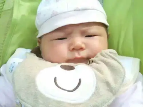 搞笑ps求大神把我p成一条美人鱼,要美艳动人的那种
