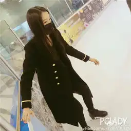 关晓彤的眼袋怎么了少女你还敢偷懒不保养吗
