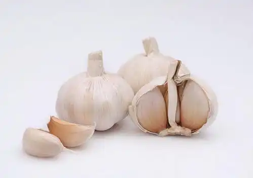 边疆村民常食大蒜,喝酒理由相当理直气壮为了防瘴

