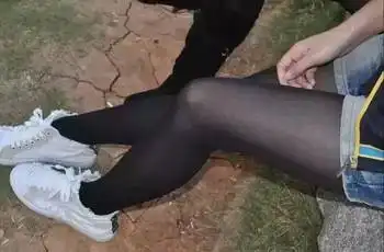 有这样可爱又搞笑的女儿,看妈妈的表情亮了

