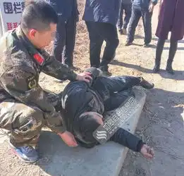 秦皇岛农民讨薪未果电线杆上吊三民值守官兵偶遇将其救下
