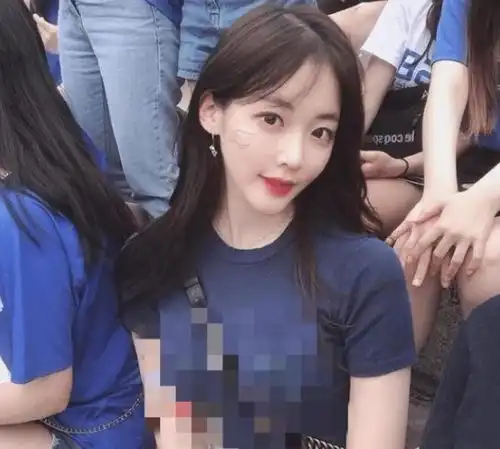 搞笑gif趣图这哥们也真是人才啊,骑自行车也能起飞了
