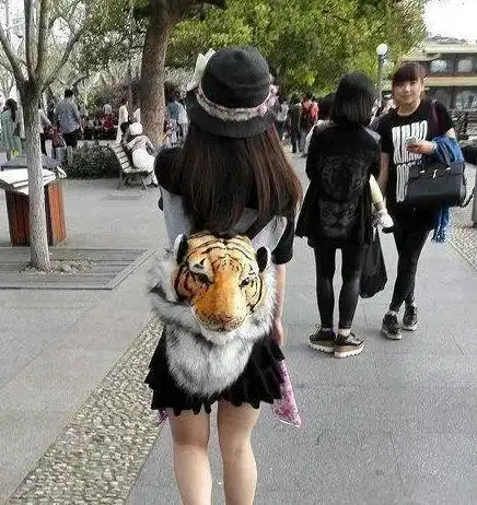 搞笑gif王者出场,青铜结束
