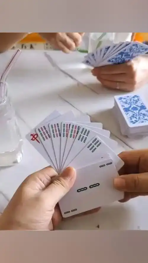 家里备一副这个麻将扑克牌,好玩又方便携带创作灵感麻将纸牌麻将休闲娱乐扑克牌
