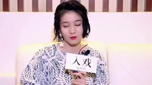 张雪迎表示拍了很多搞怪视频,周九良说大妈们可爱他了,蔡维泽在家族里最小
