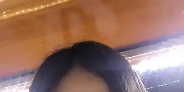 赵薇自拍美照曝光烈焰红唇表情迷蒙
