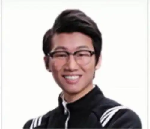 宁王评价乐言摁他跟摁小鸡一样,还敢叫爷网友赛场上试试
