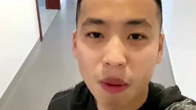 消防员也老凡尔赛了,自己明明就是消防员,还搞什么拼搏百天当消防员的视频
