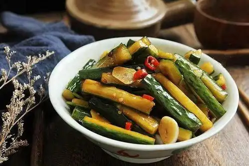 饭店的腌黄瓜为啥脆嫩好吃关键就在这3步,很多人搞不懂
