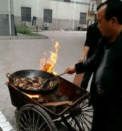 爆笑图片斗地主专用厕所,就是有点尴尬
