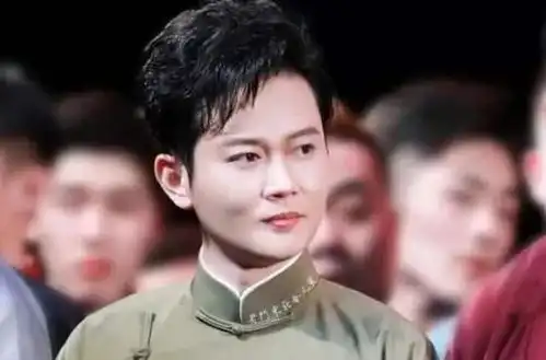 孟鹤堂发烧应试德云社考试,却因幸运录取看看他的才华就知道
