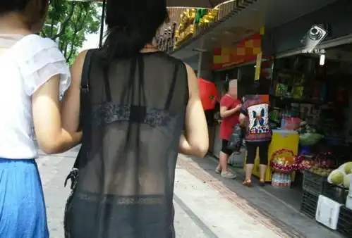 搞笑gif图嘿,哥们,今晚去潇洒不
