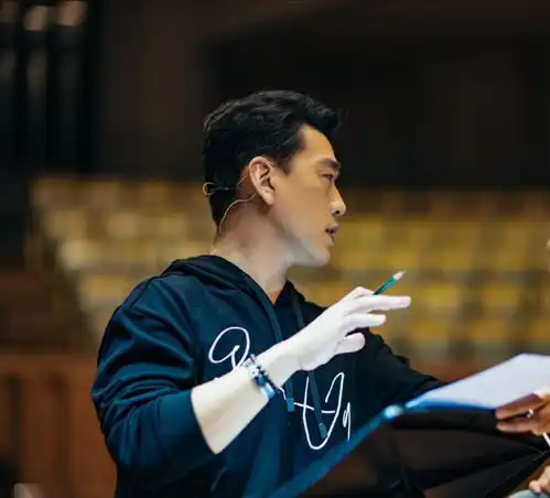 王耀庆恶搞模仿徐峥朱一龙易烊千玺蔡徐坤,在谐星的道路上越走越远
