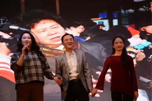 新年快乐丨草根民星闹新春,德阳网络人上演百姓春晚图片视频
