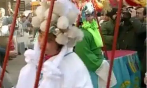 还珠格格里的这些穿帮镜头,多少人看了n遍都没看出来
