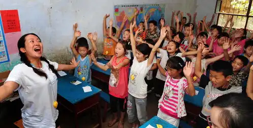 名校硕博士热衷小学老师职位背后其实是时代的变革
