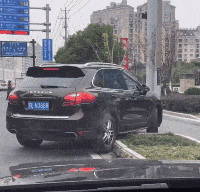 千万不要把衣服借给了室友穿,不然再也撑不起来了,哈哈哈我自卑了
