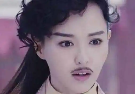 明星女扮男装,杨幂太丑,唐嫣搞笑,最后一位她三分
