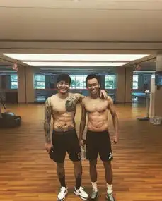 白斩鸡阴影下的国脚们六块腹肌科学吗
