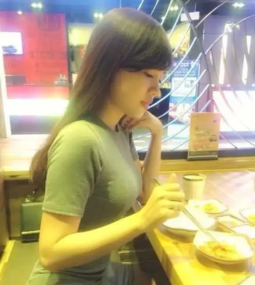 幽默笑话我现在才明白,原来我一直是为你打工啊
