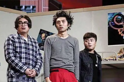 曾是喜剧界一方霸主,却因一个决定前途尽毁,爱笑兄弟经历了啥
